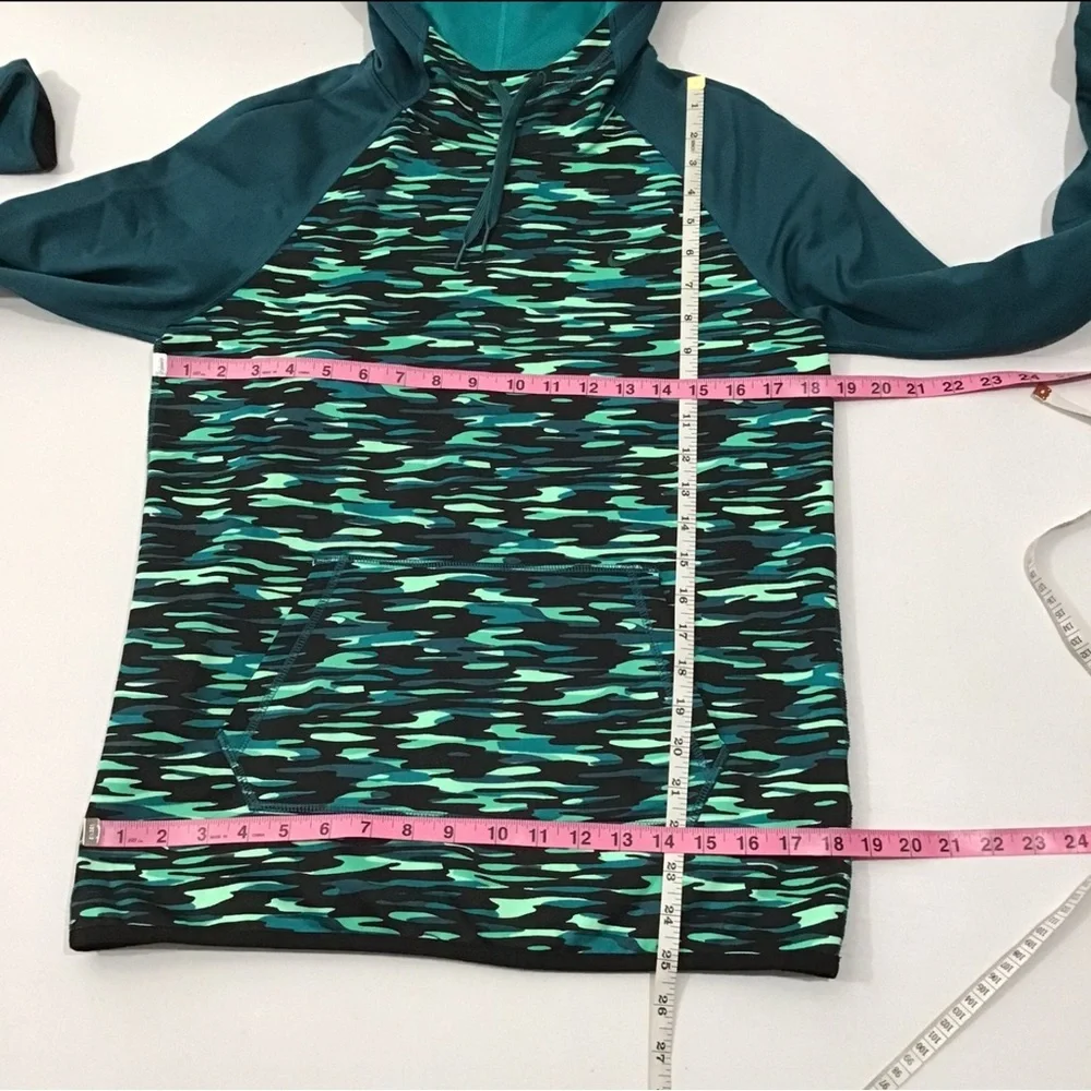 Nike Therma Fit Hoodie Sweatshirt with Kangaroo pocket
